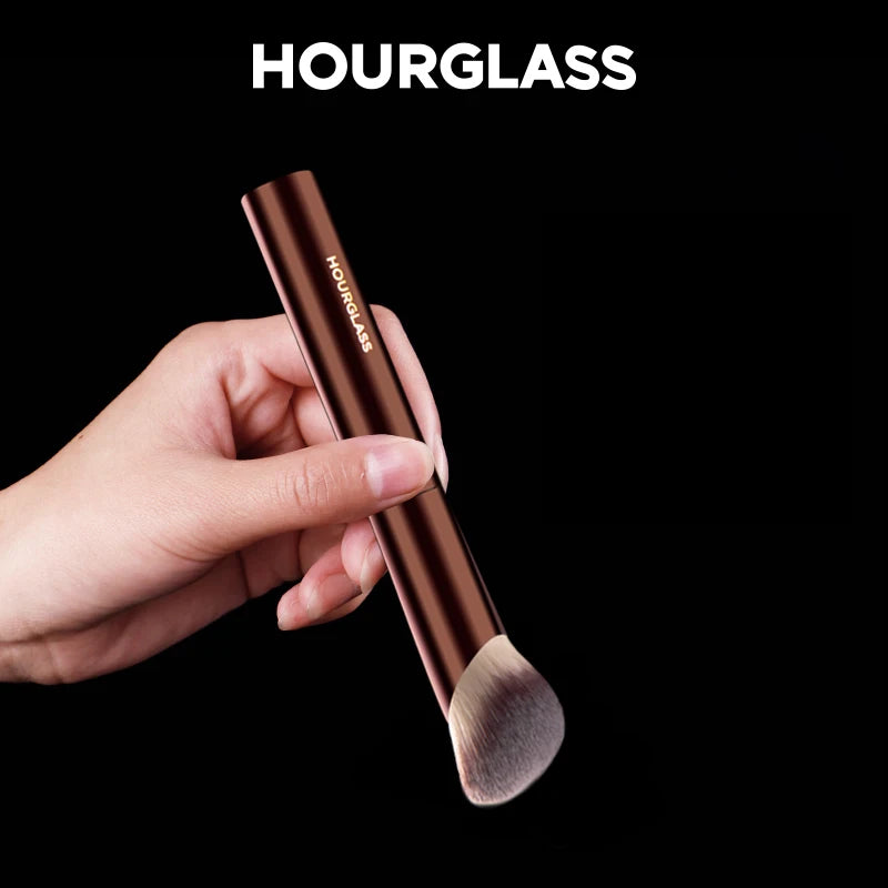 Hourglass No.21 Makeup Brush